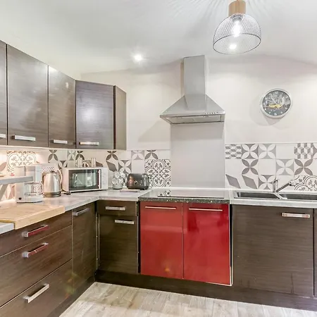 Le Pardoux Apartamento *